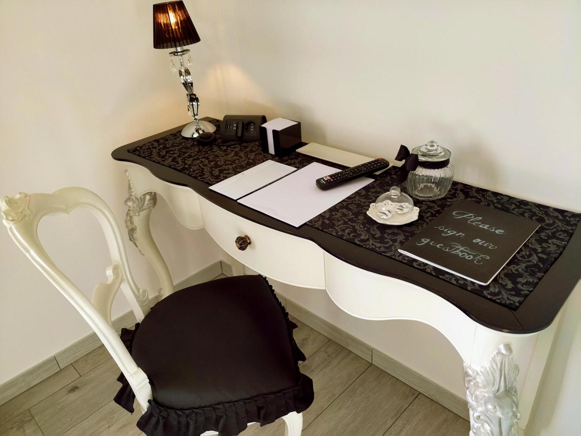 Alloggio Turistico Giulietta E Romeo - Intero Appartamento - Villafranca Di Verona, Zimmer, Holiday Rooms Exterior foto